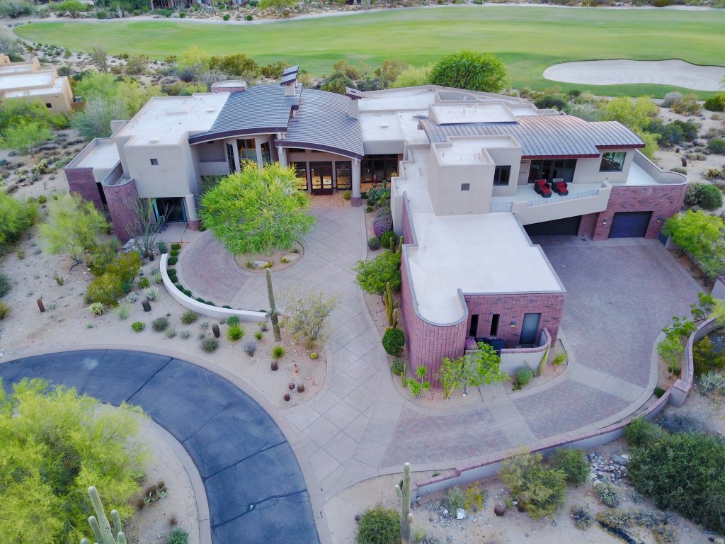 Tour Scottsdale Luxury Homes with Cindy Schulte REALTOR®. See this beautiful desert mansion.